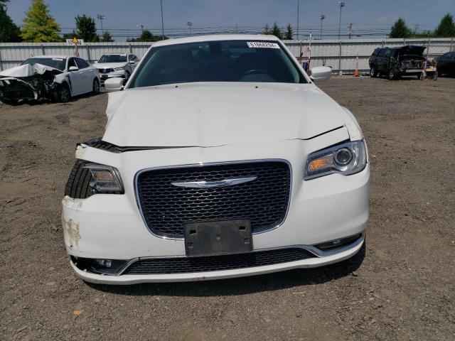 Photo 5 from auction – 2015 CHRYSLER 300 LIMITE with VIN 2C3CCAAGXFH810556