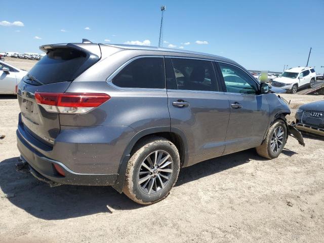 Photo 3 from auction – 2018 TOYOTA HIGHLANDER with VIN 5TDJZRFH9JS528081