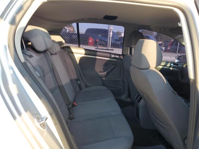 Photo 10 from auction – 2007 VOLKSWAGEN RABBIT with VIN WVWDR91K87W171887