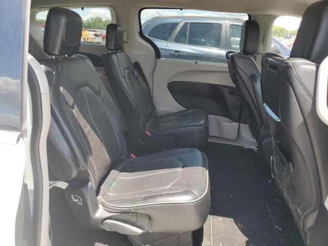 Photo 11 from auction – 2018 CHRYSLER PACIFICA L with VIN 2C4RC1GG5JR210575
