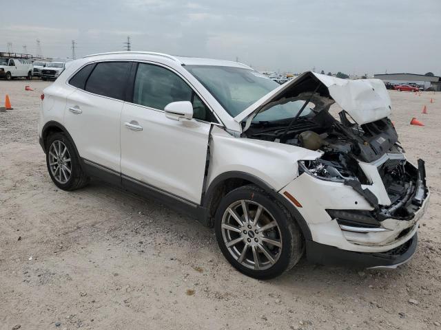 Photo 4 from auction – 2019 LINCOLN MKC RESERV with VIN 5LMCJ3C98KUL06843