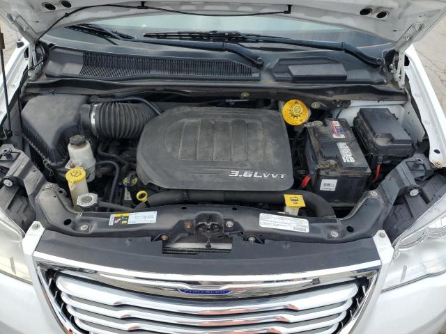 Photo 12 from auction – 2016 CHRYSLER TOWN & COU with VIN 2C4RC1BG8GR254506