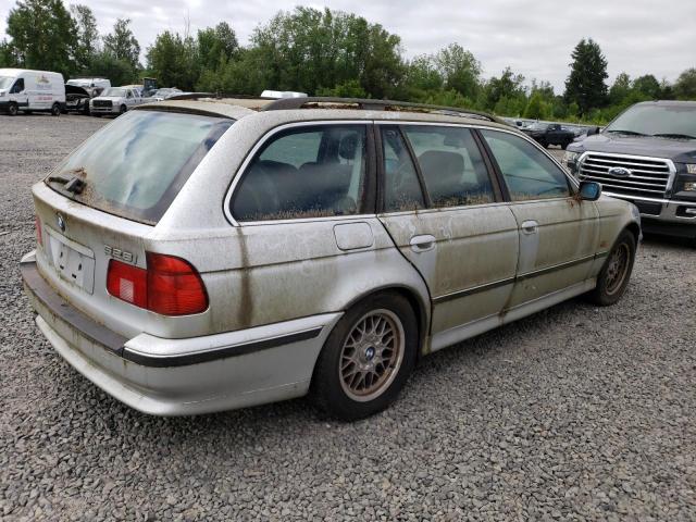Photo 3 from auction – 2000 BMW 528 IT AUT with VIN WBADP6341YBV64316