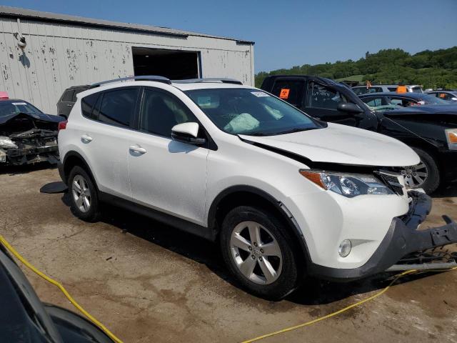 Photo 4 from auction – 2014 TOYOTA RAV4 XLE with VIN JTMRFREV9EJ005293