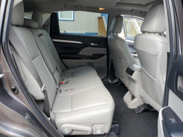 Photo 10 from auction – 2018 TOYOTA HIGHLANDER with VIN 5TDJZRFH9JS866743