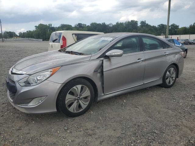 HYUNDAI SONATA HYB 2013 with VIN KMHEC4A42DA075168 - Photo from auction