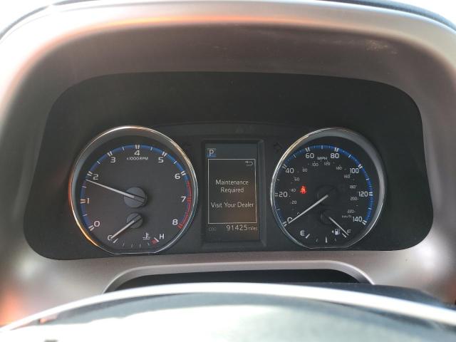 Photo 9 from auction – 2016 TOYOTA RAV4 XLE with VIN JTMRFREV3GJ101052