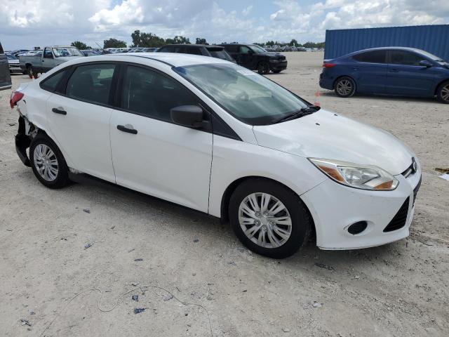 Photo 4 from auction – 2014 FORD FOCUS S with VIN 1FADP3E2XEL428436