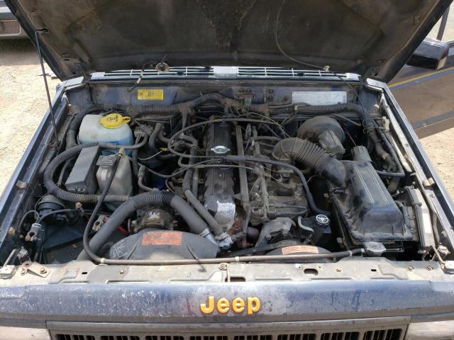 Photo 12 from auction – 1992 JEEP CHEROKEE L with VIN 1J4FJ78S8NL186702