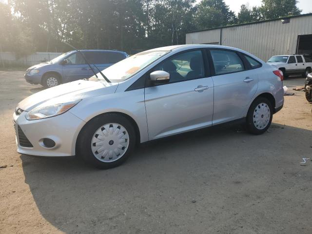 FORD FOCUS SE 2013 مع رقم تعريف المركبة 1FADP3F23DL151884 - صورة من المزاد
