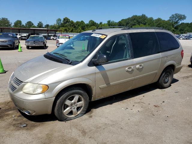 DODGE GRAND CARA 2005 with VIN 2D4GP44L65R397526 - Photo from auction