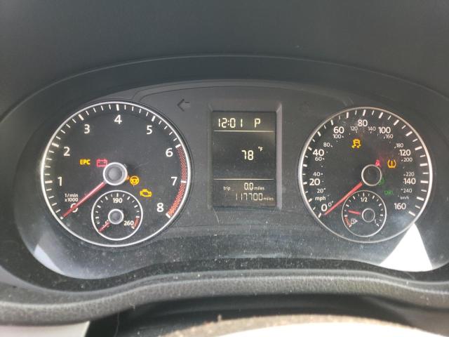 Photo 9 from auction – 2014 VOLKSWAGEN PASSAT S with VIN 1VWAS7A39EC098674