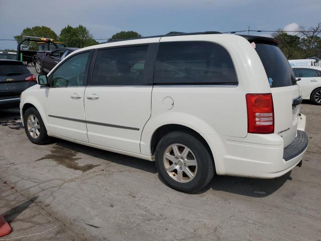 Photo 2 from auction – 2011 CHRYSLER TOWN & COU with VIN 2A4RR5D14AR108409