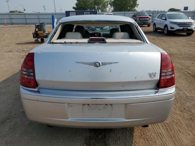 Photo 6 from auction – 2005 CHRYSLER 300C with VIN 2C3JA63H25H115020