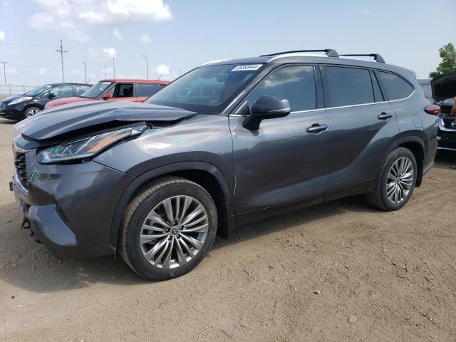 TOYOTA HIGHLANDER 2022 with VIN 5TDFZRAH5NS102486 - Photo from auction
