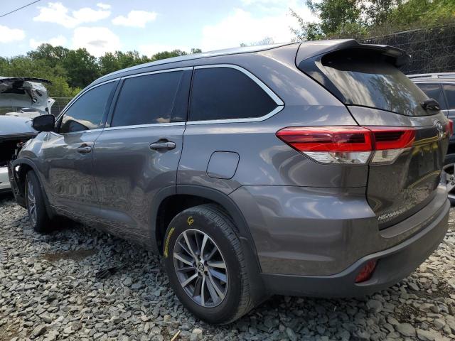 Photo 2 from auction – 2017 TOYOTA HIGHLANDER with VIN 5TDJZRFH7HS521754
