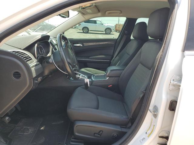 Photo 7 from auction – 2019 CHRYSLER 300 TOURIN with VIN 2C3CCARG7KH560417