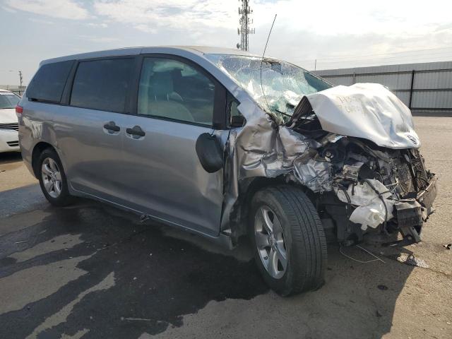 Photo 4 from auction – 2012 TOYOTA SIENNA with VIN 5TDZK3DC2CS182020