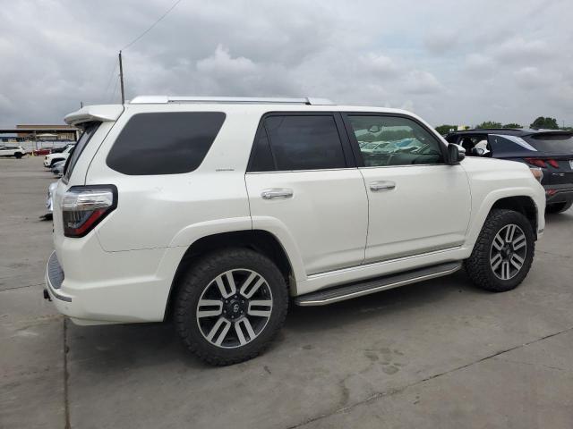 Photo 3 from auction – 2017 TOYOTA 4RUNNER SR with VIN JTEZU5JR2H5157237