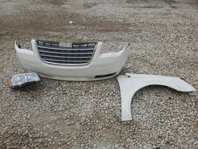 Photo 13 from auction – 2009 CHRYSLER TOWN & COU with VIN 2A8HR44E59R502228