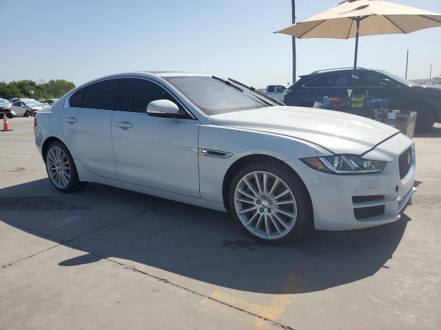 Photo 4 from auction – 2017 JAGUAR XE FIRST E with VIN SAJAH4BV9HA946571