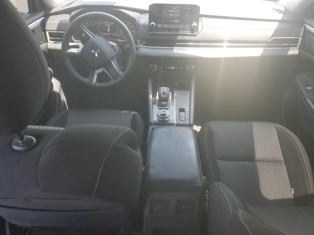 Photo 8 from auction – 2023 MITSUBISHI OUTLANDER with VIN JA4J3TA82PZ008148