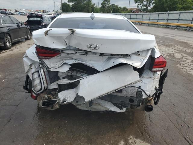 Photo 6 from auction – 2015 HYUNDAI GENESIS 3. with VIN KMHGN4JE0FU052811
