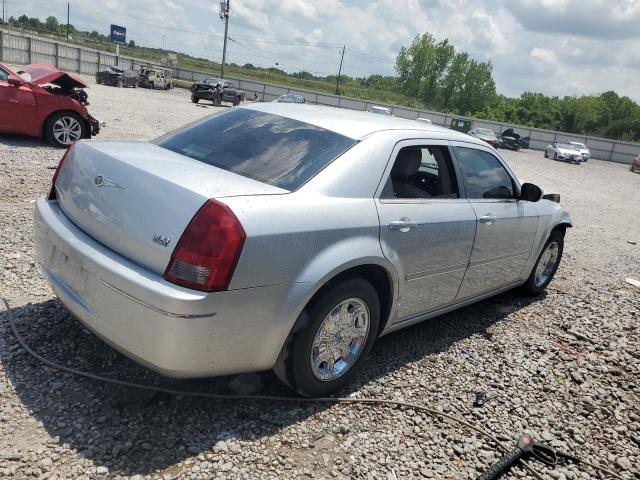 Photo 3 from auction – 2005 CHRYSLER 300 TOURIN with VIN 2C3JA53G85H623056