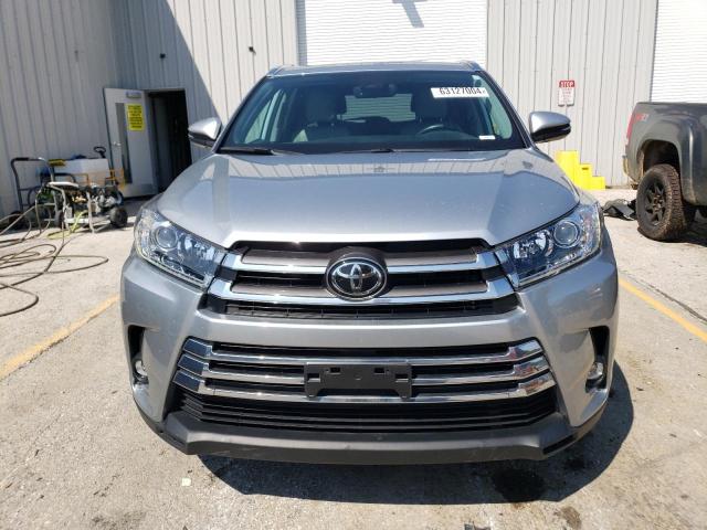 Photo 5 from auction – 2019 TOYOTA HIGHLANDER with VIN 5TDDZRFH4KS939497
