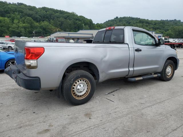 Photo 3 from auction – 2010 TOYOTA TUNDRA with VIN 5TFLU5F11AX021527