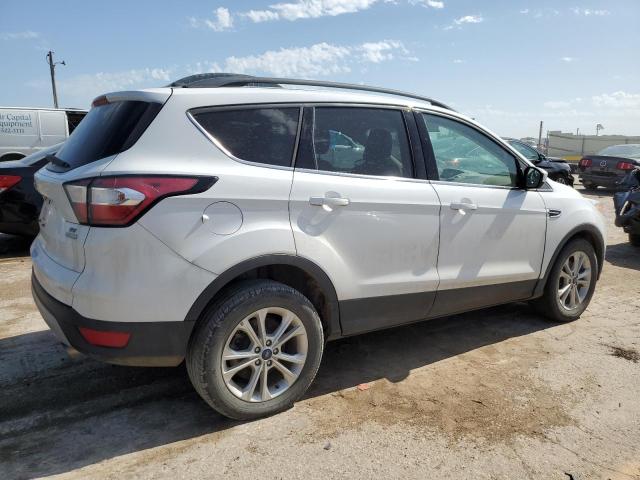 Photo 3 from auction – 2018 FORD ESCAPE SE with VIN 1FMCU0GD4JUC77069