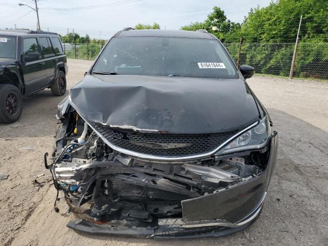 Photo 5 from auction – 2017 CHRYSLER PACIFICA T with VIN 2C4RC1EG5HR677847