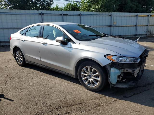 Photo 4 from auction – 2016 FORD FUSION S with VIN 3FA6P0G71GR269942