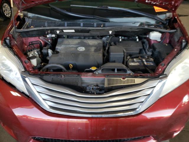 Photo 12 from auction – 2011 TOYOTA SIENNA XLE with VIN 5TDYK3DC4BS146243