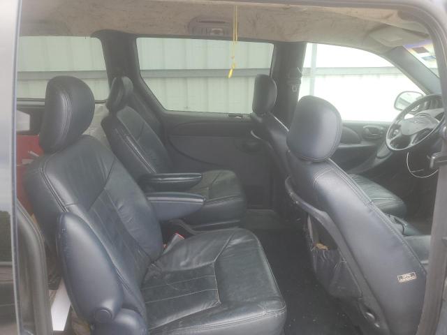 Photo 11 from auction – 2002 CHRYSLER TOWN & COU with VIN 2C8GP54L02R714259