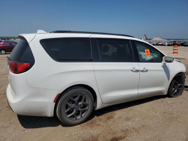 Photo 3 from auction – 2018 CHRYSLER PACIFICA T with VIN 2C4RC1EG6JR330498