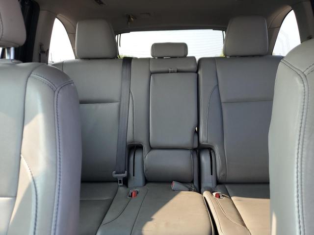 Photo 10 from auction – 2015 TOYOTA HIGHLANDER with VIN 5TDJKRFH2FS177106