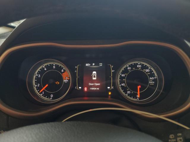 Photo 9 from auction – 2018 JEEP CHEROKEE L with VIN 1C4PJMCB6JD536347