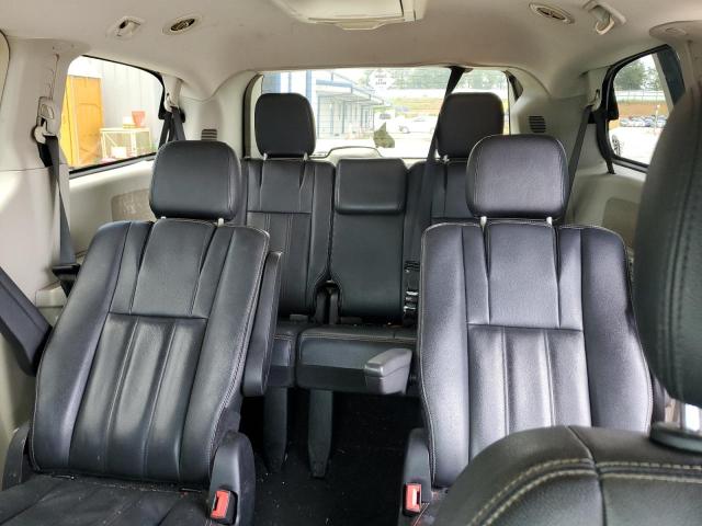 Photo 10 from auction – 2016 CHRYSLER TOWN & COU with VIN 2C4RC1BG3GR157746