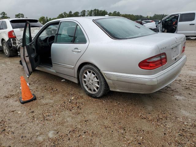 Photo 2 from auction – 2000 MERCEDES-BENZ E 320 with VIN WDBJF65JXYB029401