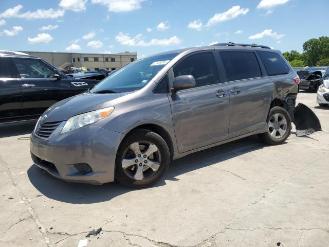 Photo 1 from auction – 2015 TOYOTA SIENNA LE with VIN 5TDKK3DC5FS564015