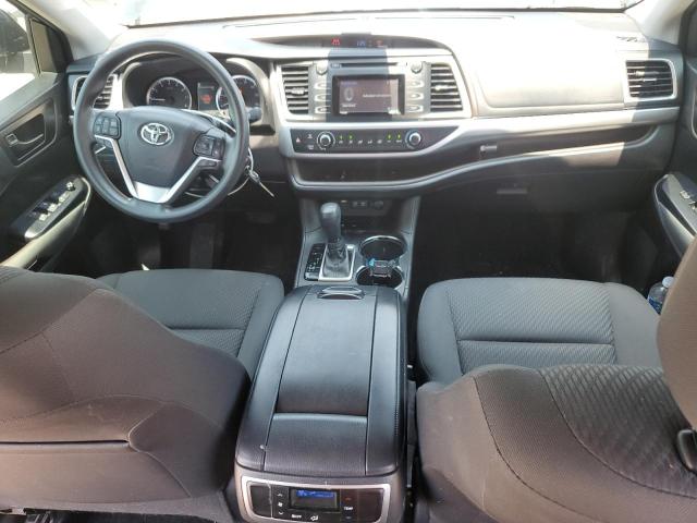 Photo 8 from auction – 2018 TOYOTA HIGHLANDER with VIN 5TDZARFH9JS038430