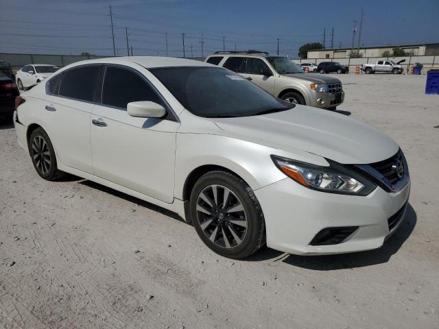 Photo 4 from auction – 2017 NISSAN ALTIMA 2.5 with VIN 1N4AL3AP0HC491775