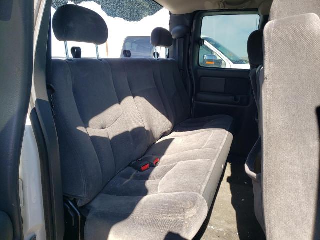 Photo 10 from auction – 2004 GMC NEW SIERRA with VIN 2GTEK19T741115532