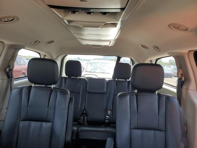 Photo 10 from auction – 2016 CHRYSLER TOWN & COU with VIN 2C4RC1BG6GR213985