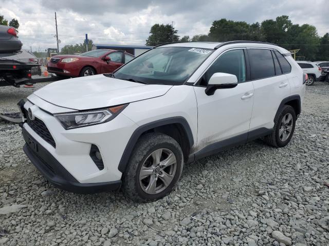 TOYOTA RAV4 XLE 2019 with VIN 2T3W1RFV8KC017904 - Photo from auction