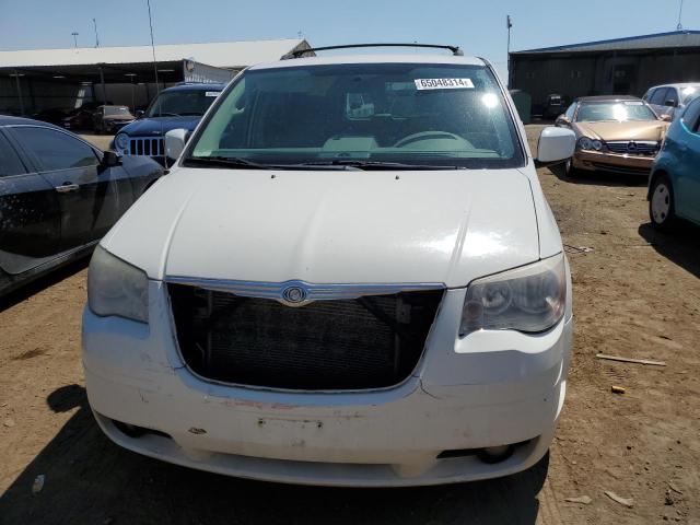 Photo 5 from auction – 2010 CHRYSLER TOWN & COU with VIN 2A4RR5D13AR397752