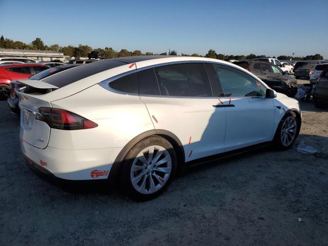 Photo 3 from auction – 2018 TESLA MODEL X with VIN 5YJXCAE2XJF117514