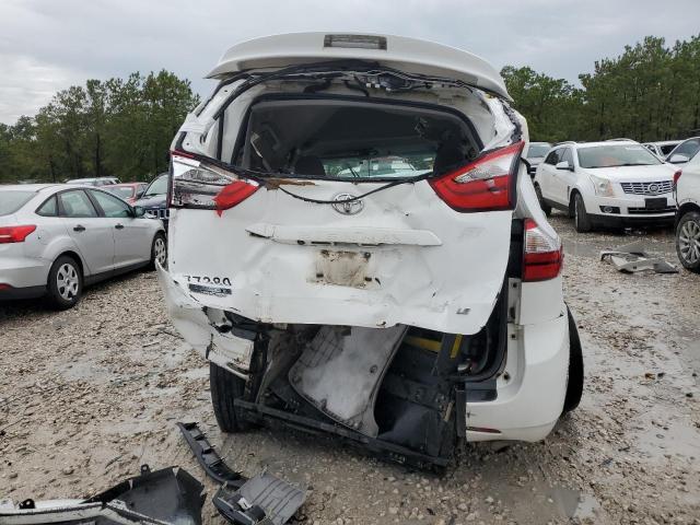 Photo 6 from auction – 2015 TOYOTA SIENNA LE with VIN 5TDKK3DC5FS577380