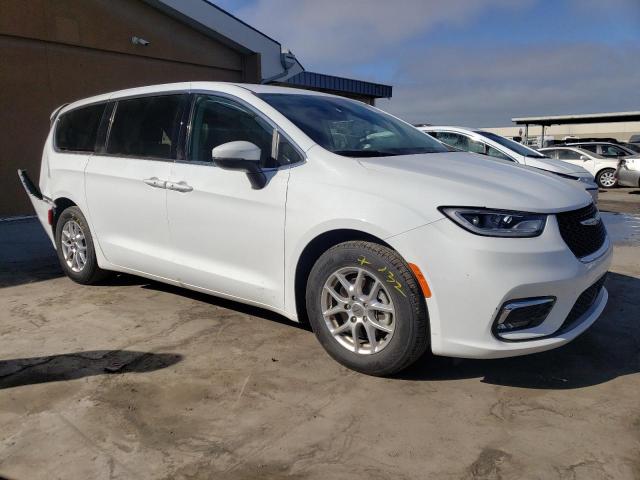 Photo 4 from auction – 2023 CHRYSLER PACIFICA T with VIN 2C4RC1BGXPR515280